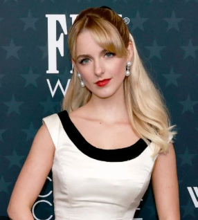 MCKENNA GRACE SERÁ DAPHNE EN NETFLIX