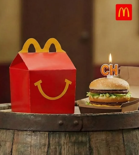 EL CHAVO DEL 8 ATERRIZA EN MCDONALD’S